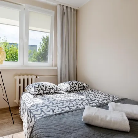 Initium - - Obroncow Wybrzeza 6d Appartement *