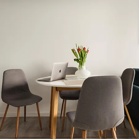 Initium - - Obroncow Wybrzeza 6d Apartment *