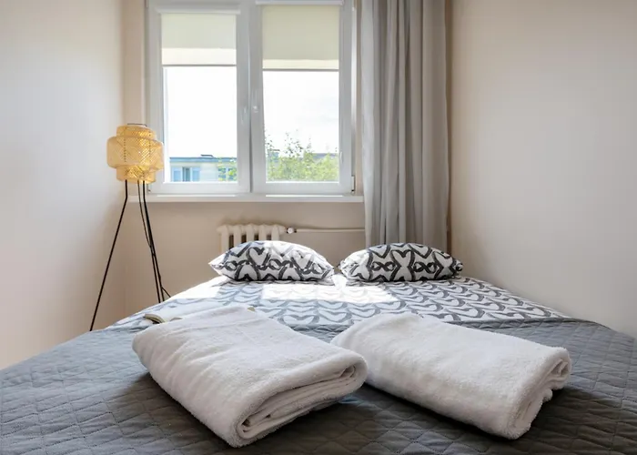 Initium - - Obroncow Wybrzeza 6d Apartman